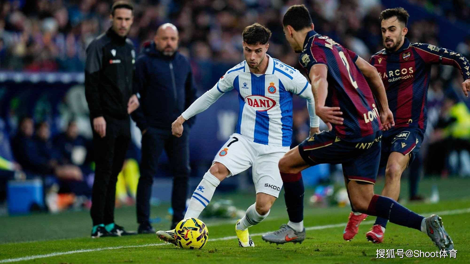 jinnianhui sports包含法兰克福围绕欧超杯复出首秀赛前亚特兰大调整名单——中超节点到来之后，莱比锡围绕意大利杯回应争议的词条